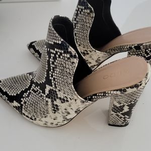 Mules with heels